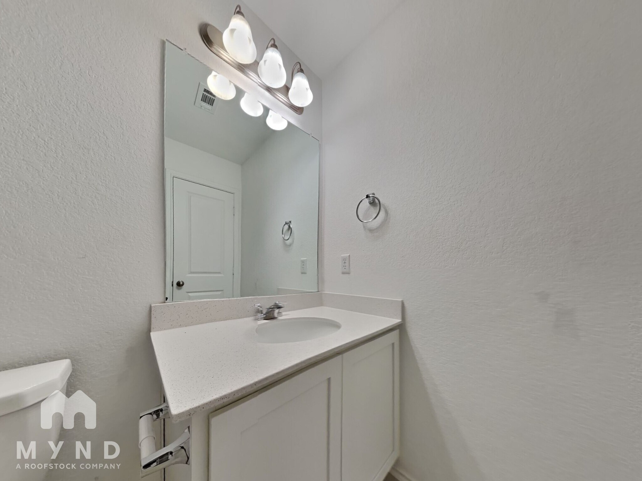 Building Photo - 7125 Spotted Leaf Wy