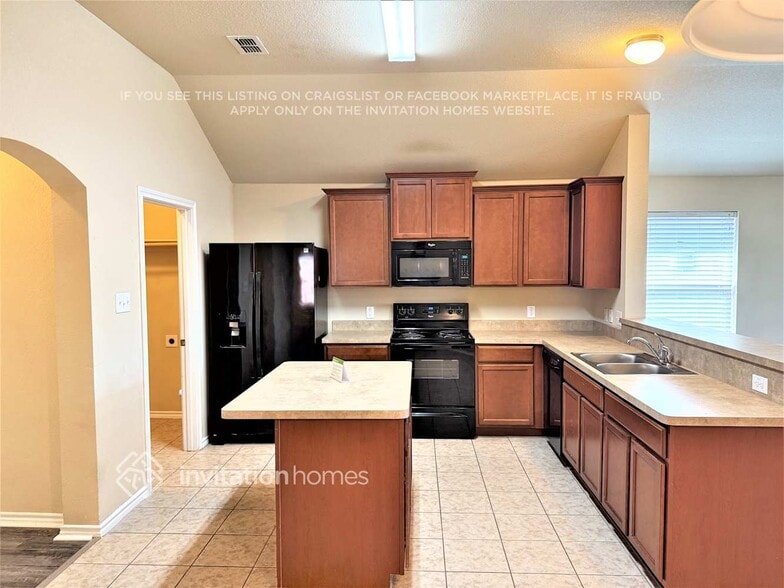 Building Photo - 4609 Wheatland Dr