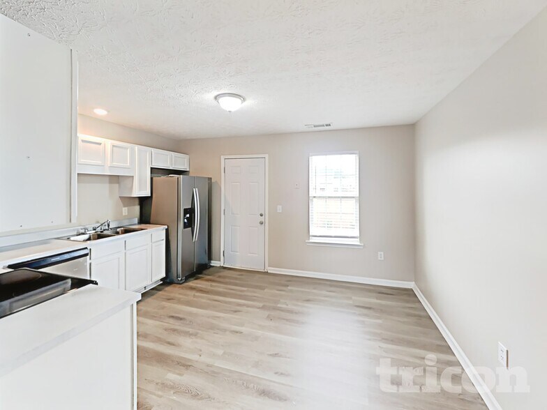 Building Photo - 98 Pin Oak Ct