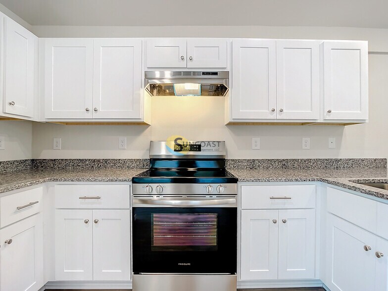 Building Photo - 10107 Tramore Ave