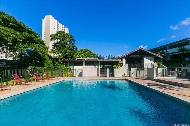 Building Photo - 1 bedroom 1 bath at the Pearl Regency – Av...