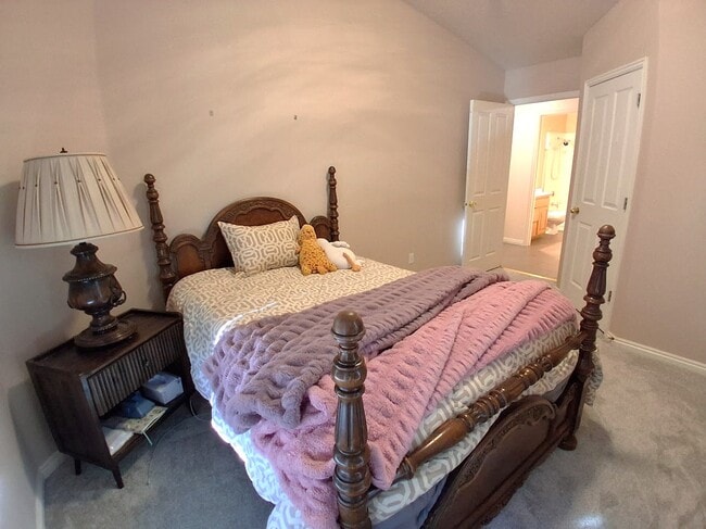 Building Photo - 609 N Seven Peaks Blvd