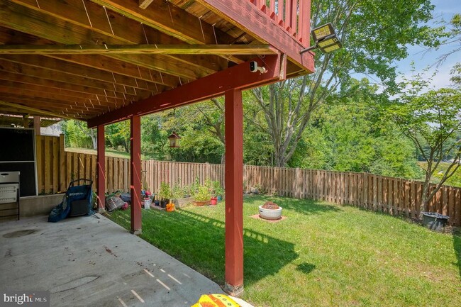 Building Photo - 3760 Bonnybridge Pl