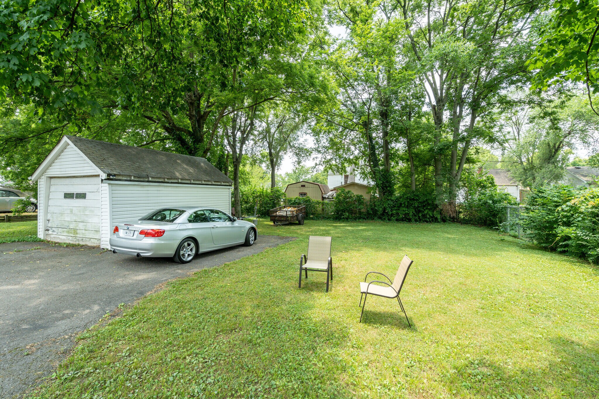 Building Photo - 253 Thuss Ave