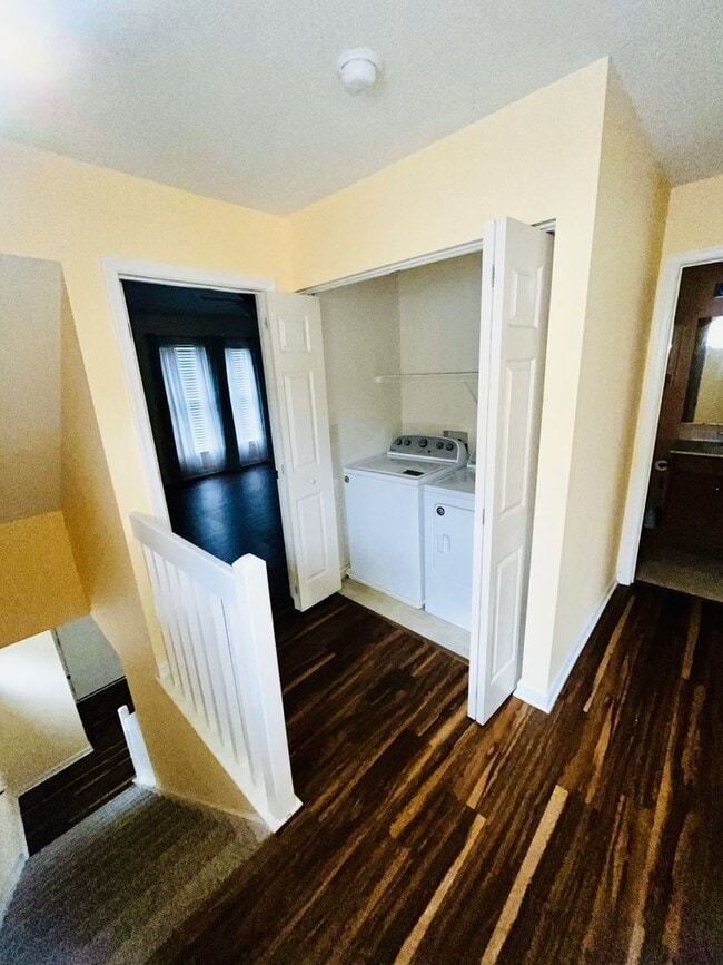 Building Photo - Townhouse in the City of Harrisonburg