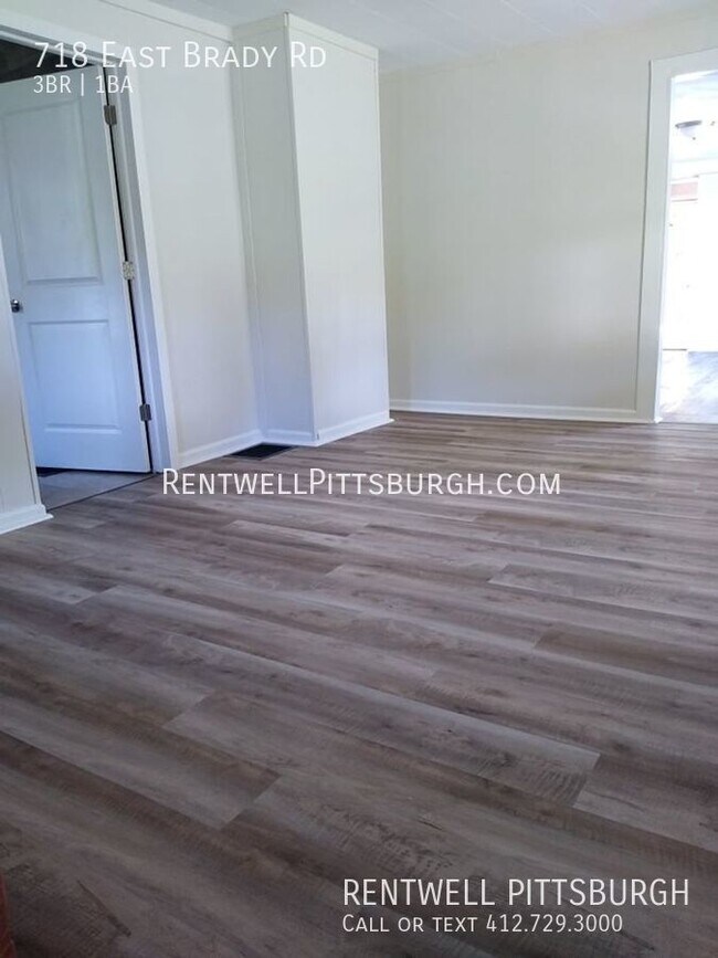 Building Photo - 3 Bedroom Home in Cowansville