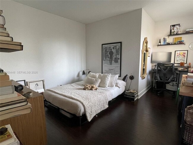 Building Photo - 485 Silver Palm Way