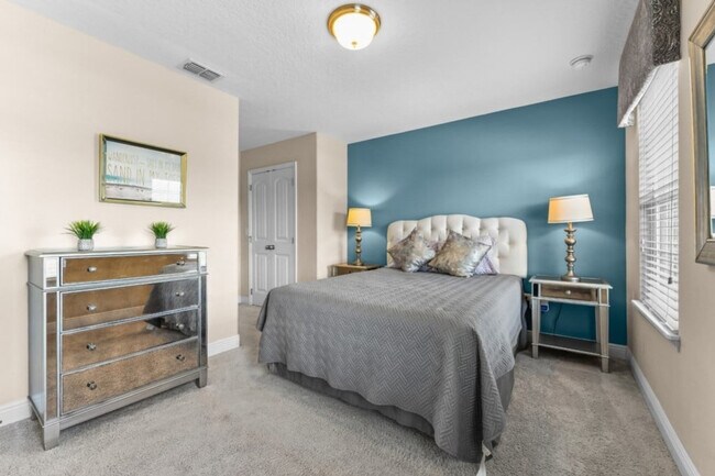 Building Photo - 4425 Acorn Ct