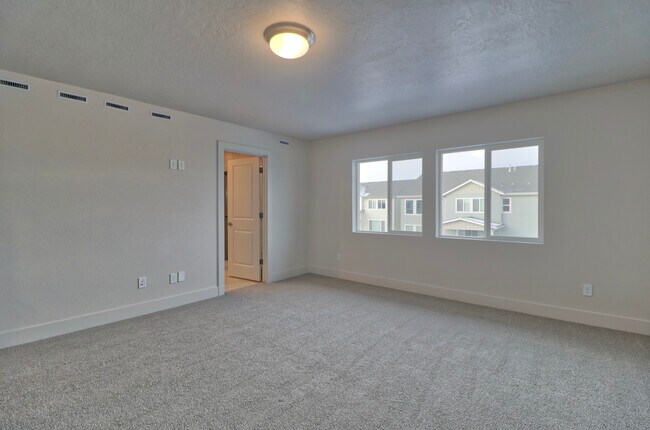Building Photo - 5397 S Perlite Ave