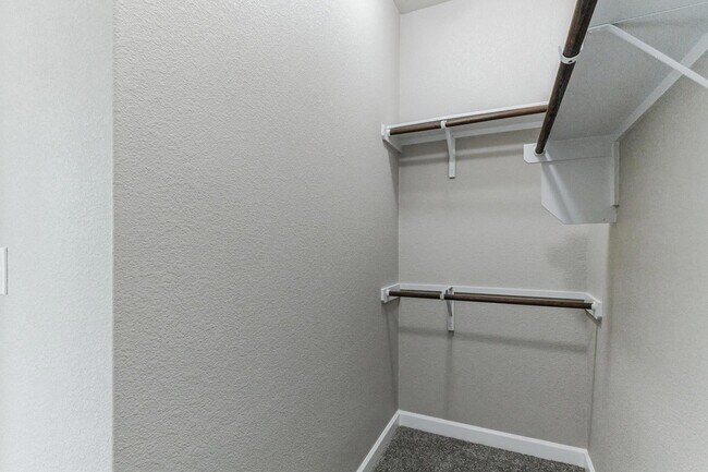 Building Photo - 6044 Urbano Bnd