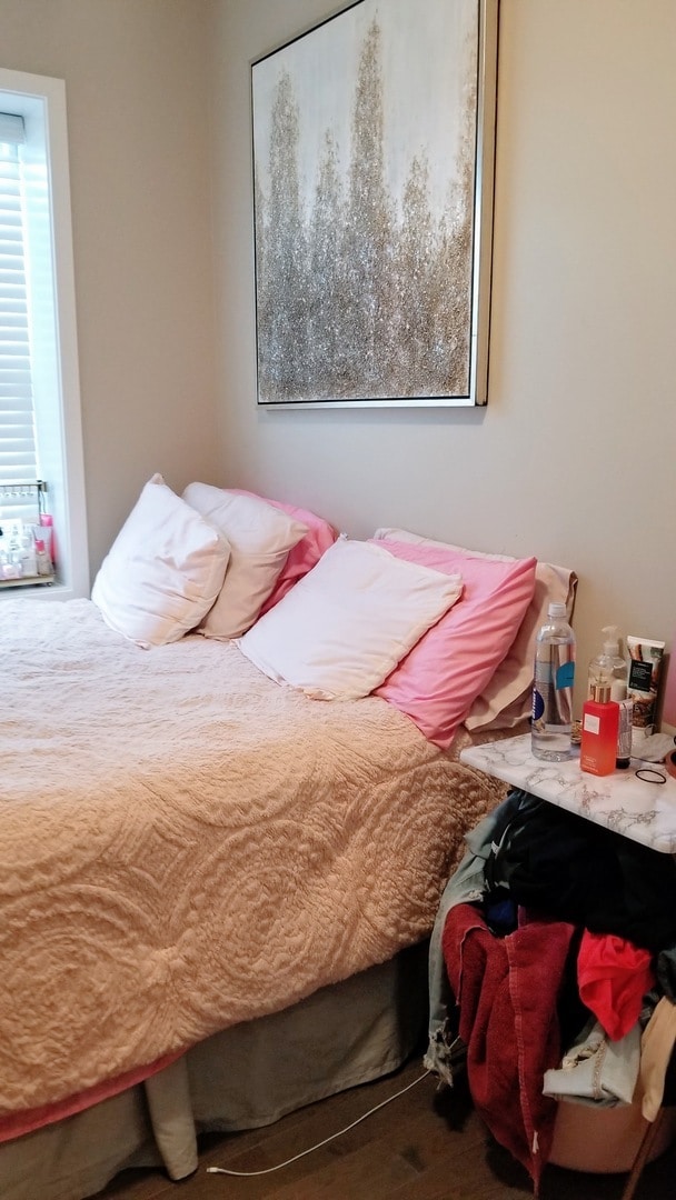 Building Photo - 1409 W Diversey Pkwy