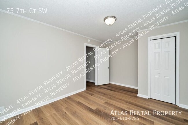 Building Photo - 75 7th Ct SW