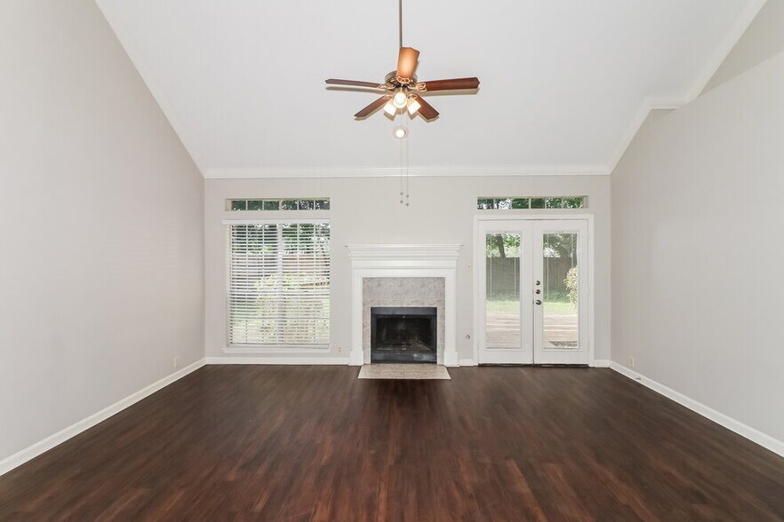 Building Photo - 3119 Creek Manor Dr