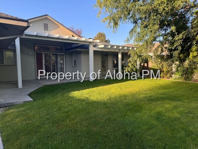 Building Photo - 3048 W Kendrick St