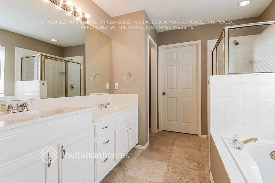 Building Photo - 7714 Straits Dr