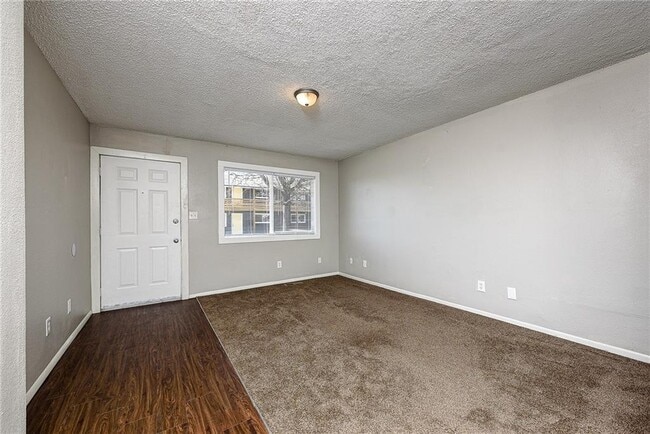 Building Photo - 1935 W Stone St