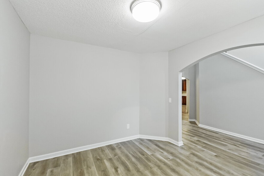 Building Photo - 40 Stone Ridge Way