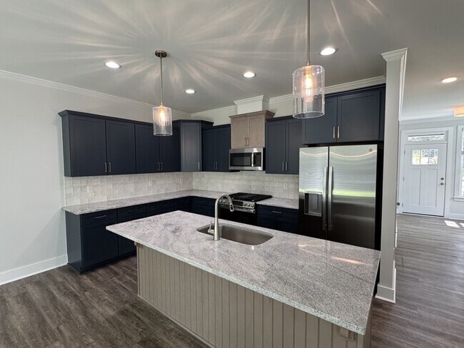 Building Photo - 3 Bed 2.5 Bath Brand New Townhome