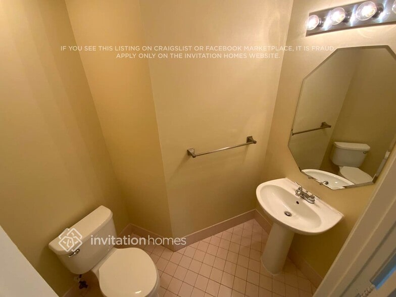Building Photo - 9648 Tavernier Dr