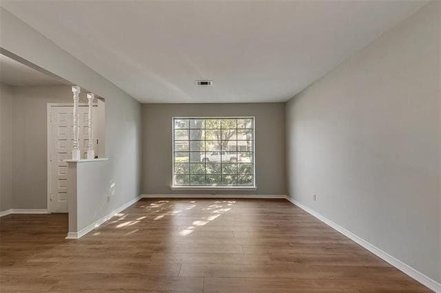 Building Photo - 8423 Cadenza Ln