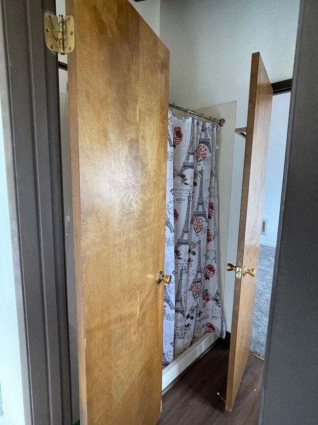 Building Photo - Magalia- 3 bedroom 2 bathroom, 2 story, detached garage, extra lot available