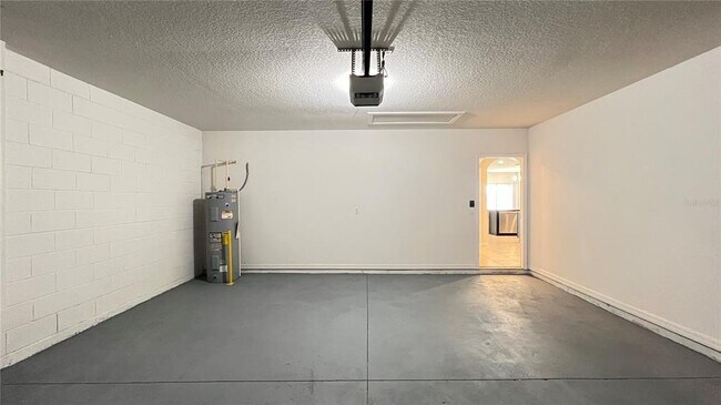 Building Photo - 2440 White Poppy Dr