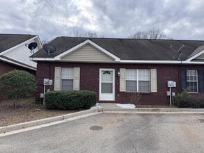 Building Photo - 242 Katelyn Cir