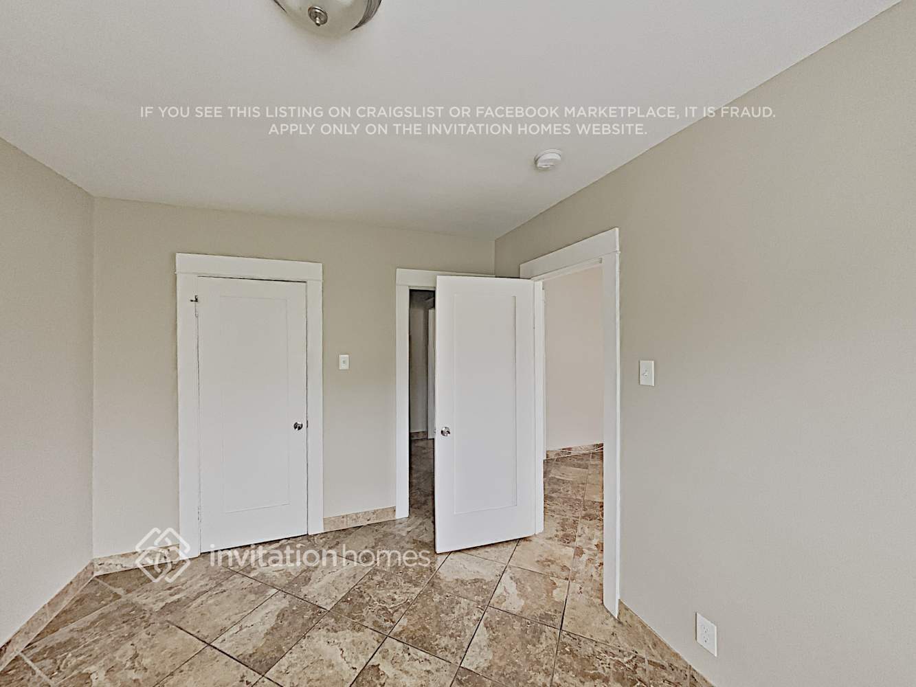 Building Photo - 1025 W 12th St