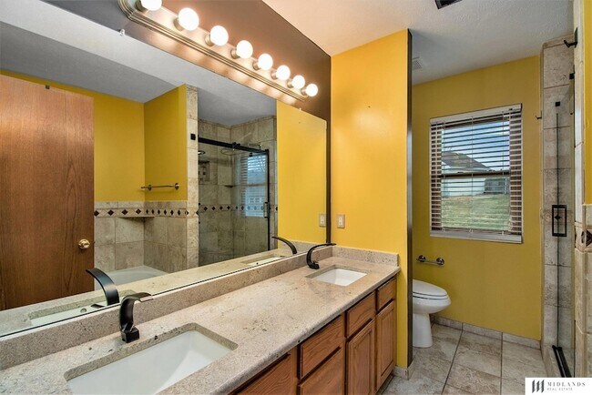 Building Photo - 2605 Rahn Blvd