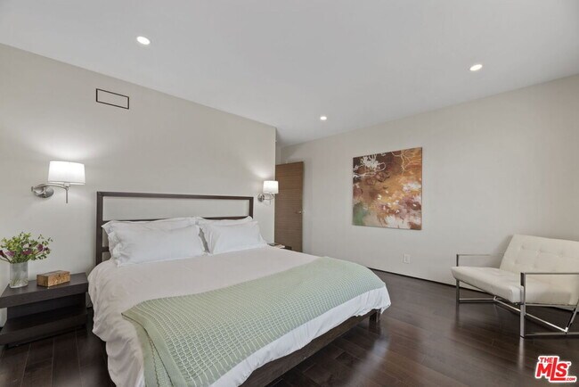 Building Photo - 17438 Revello Dr