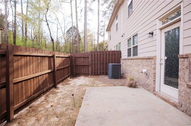 Building Photo - 2293 Spicy Pine Dr