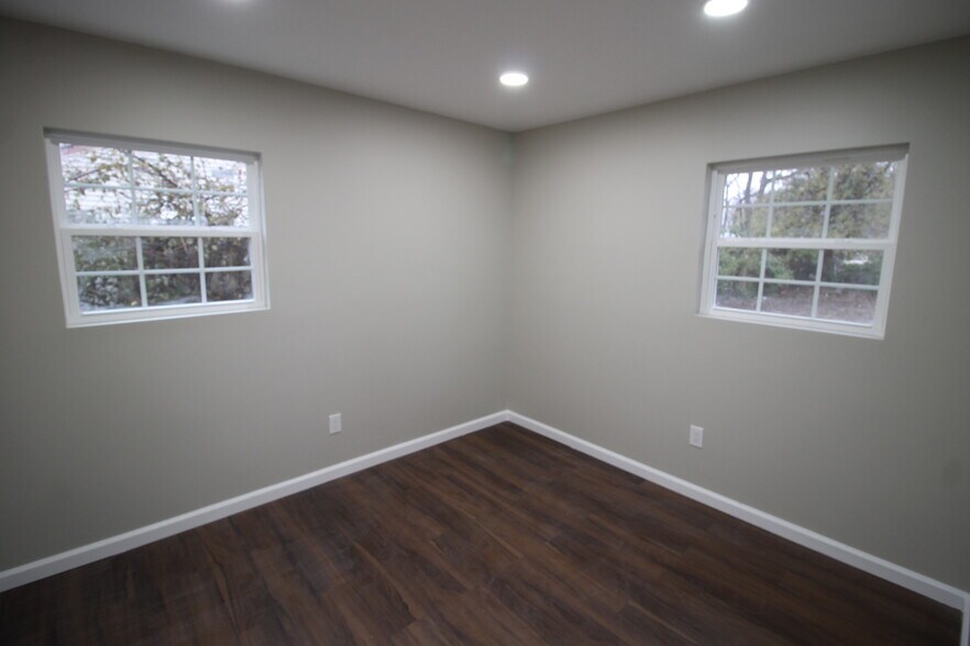 Building Photo - 4805 Toledo Ct