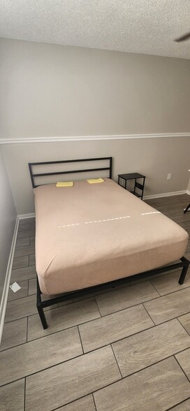 Building Photo - 10519 Wyndcliff Dr