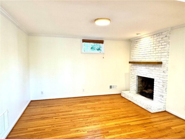 Building Photo - 1300 N Coleman Rd