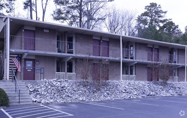 Building Photo - Park Trace Apartments