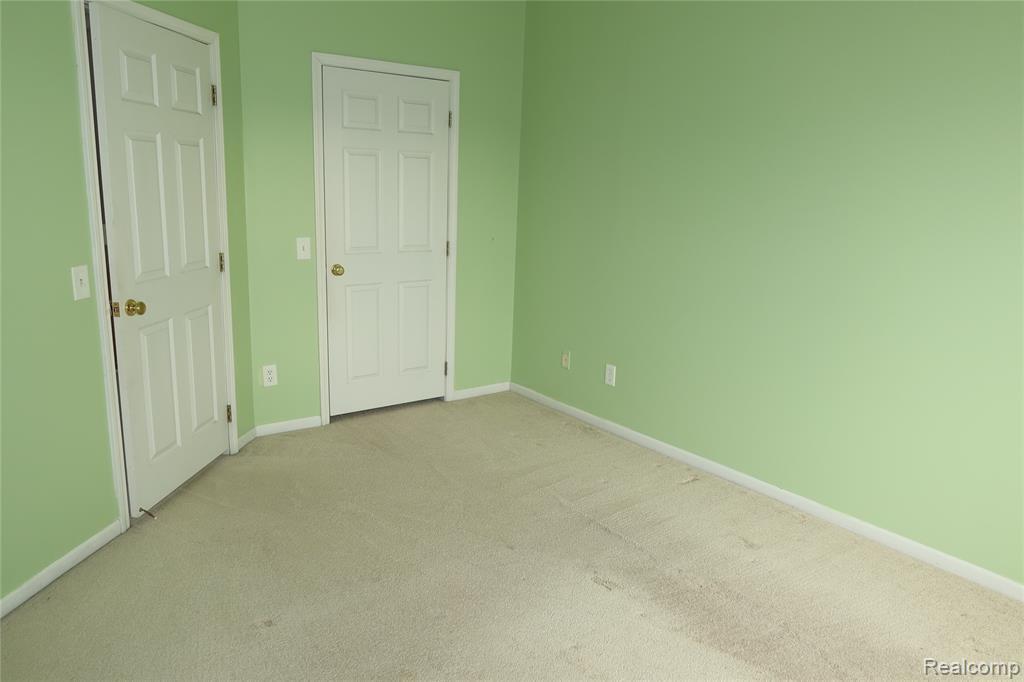 Building Photo - 1956 Campau Farms Cir