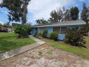 Building Photo - 4136 S Lockwood Ridge Rd