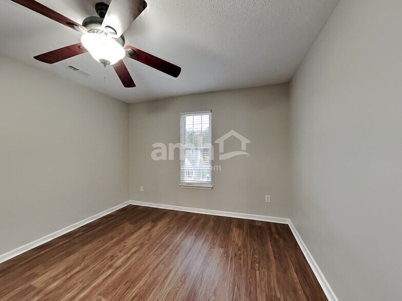 Building Photo - 408 Mossie Smith Rd