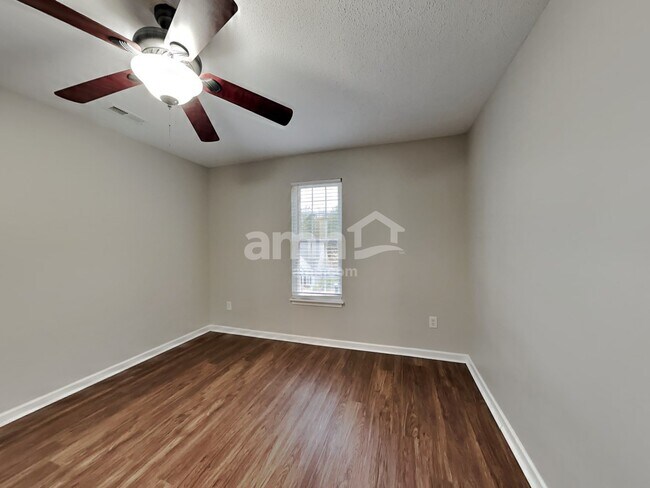 Building Photo - 408 Mossie Smith Rd