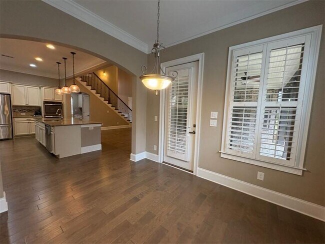 Building Photo - 3720 Kennent Square