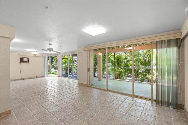 Building Photo - 3954 Hamilton Club Cir