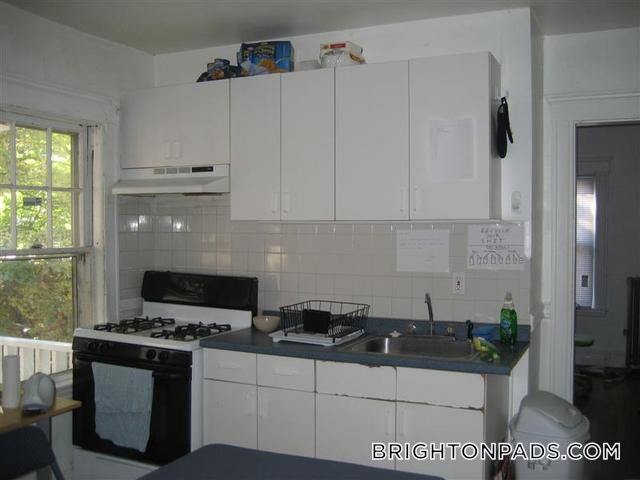 Building Photo - 9 Radnor Rd