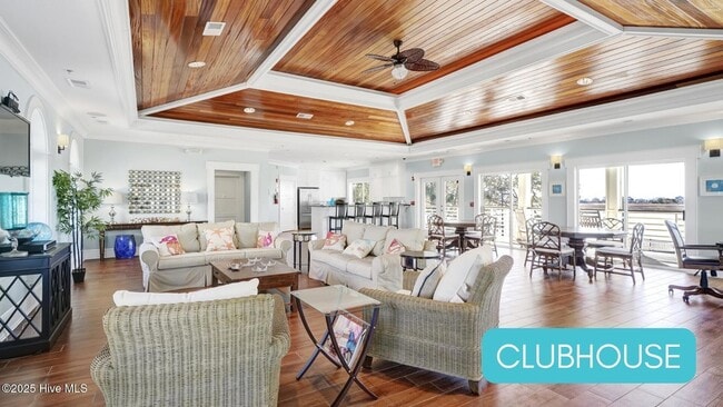 Building Photo - 2272 Dolphin Shores Dr SW