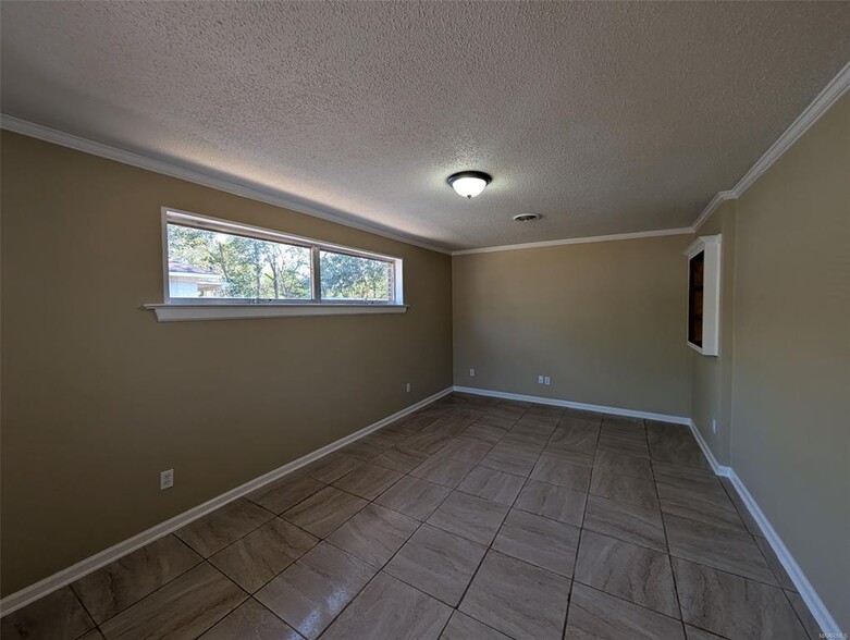 Building Photo - 3012 Biltmore Ave