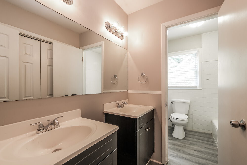 Building Photo - 2842 Zane Grey Dr SE