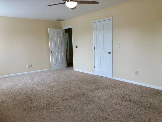 Building Photo - 3258 Nolen Ln