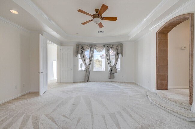 Building Photo - Beautiful 4Bd, 4Bth home in Guard Gated Community near Tivoli Village.