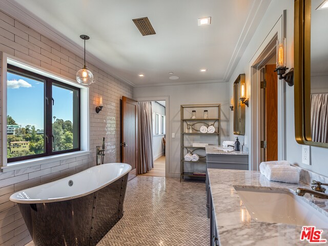 Building Photo - 6201 Rodgerton Dr