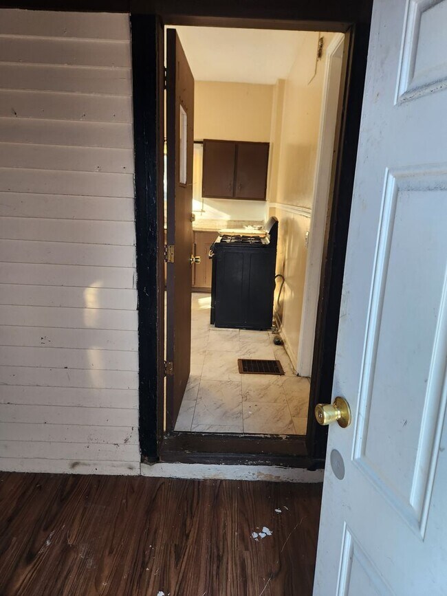 Building Photo - 191 Wilder St