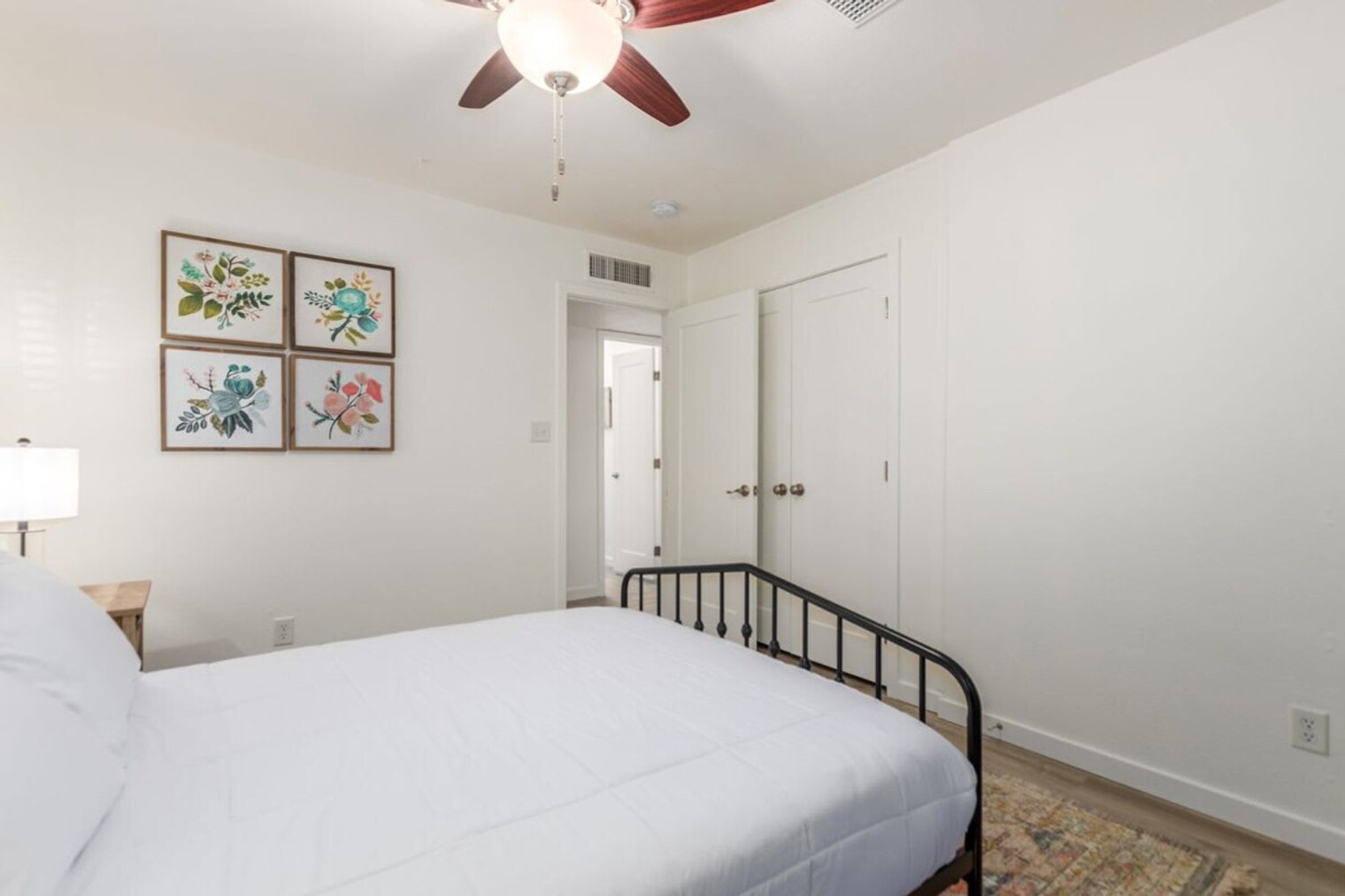 Building Photo - 1813 N 75th Pl